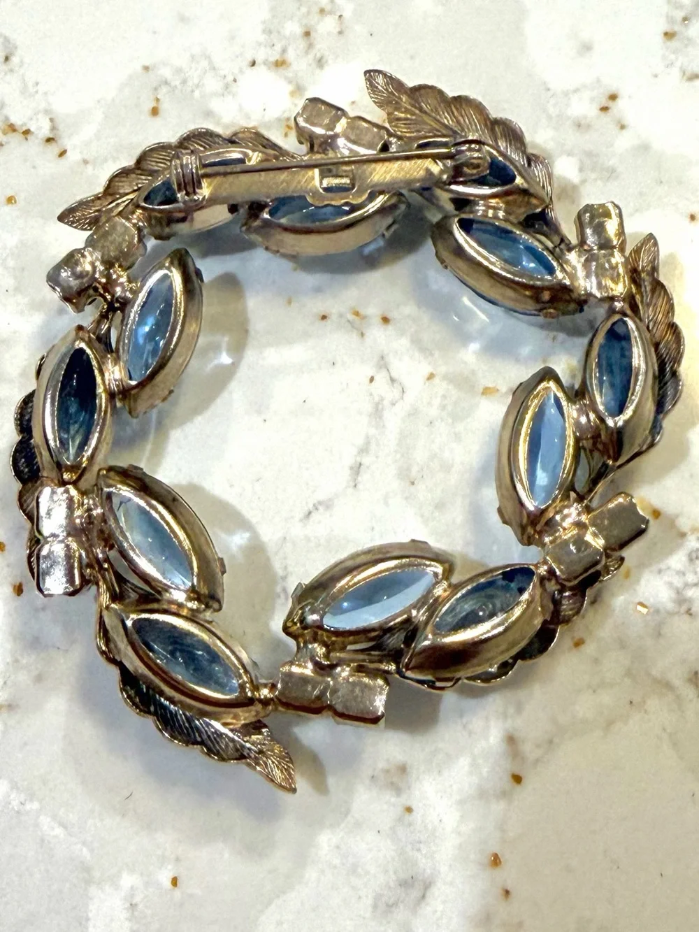 Vintage 1950s Blue Rhinestone Wreath Brooch Pin